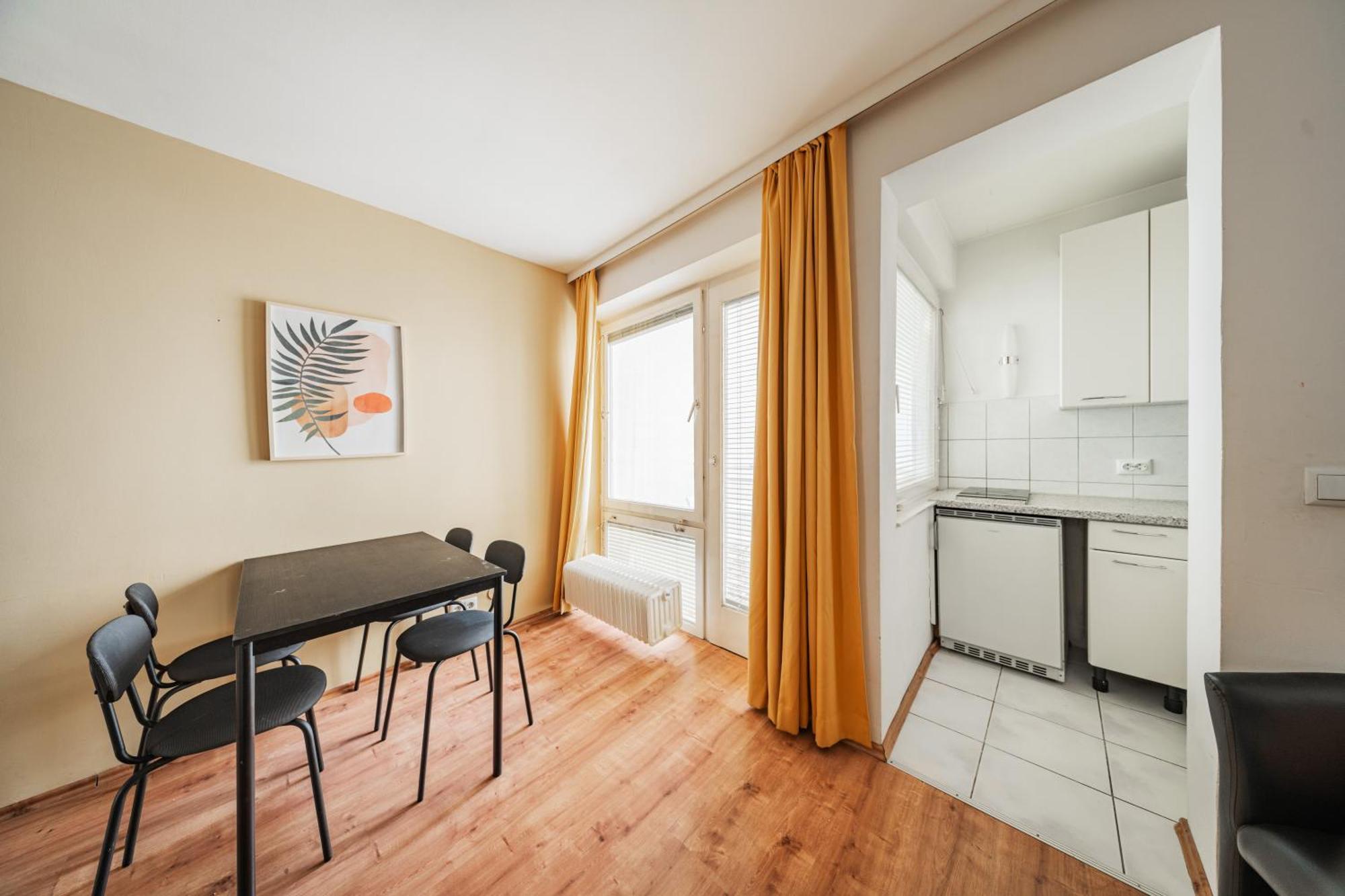 דירות וינה Studio Next To Karlsplatz/Karlskirche מראה חיצוני תמונה